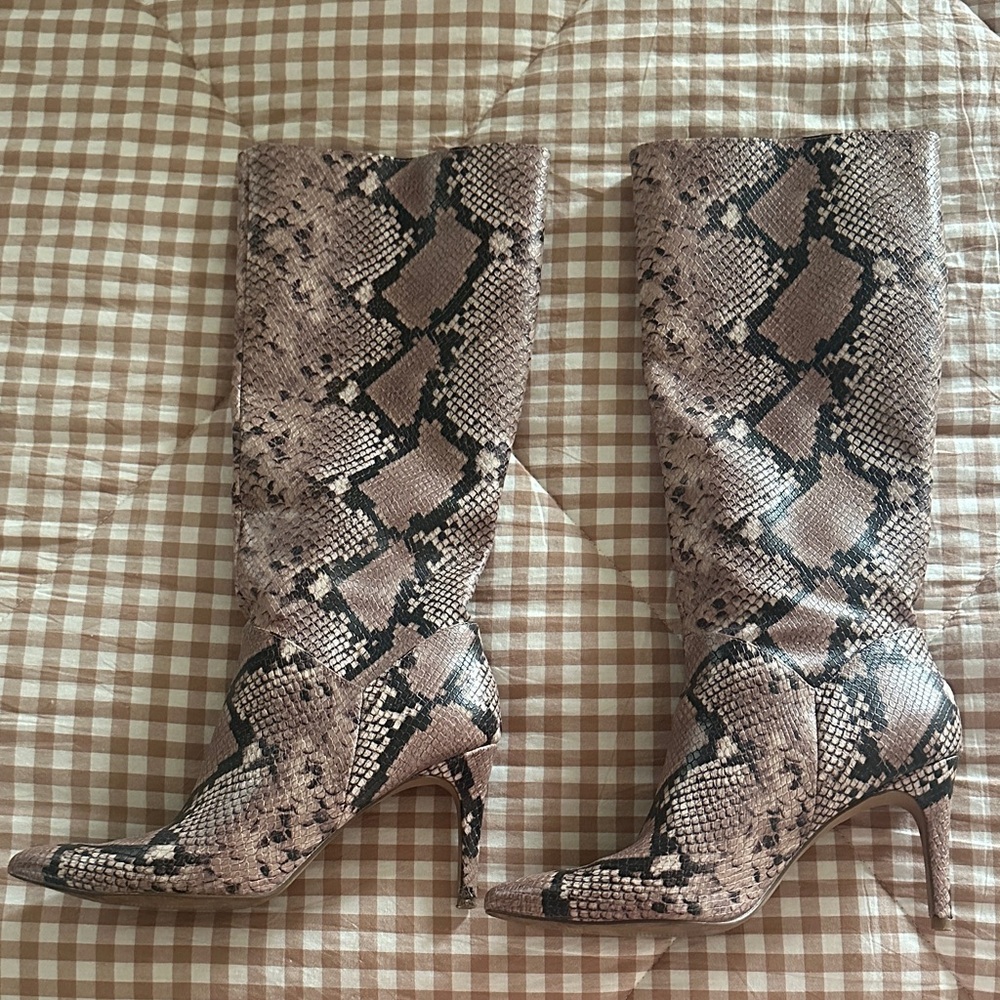 Steve Madden Snakeskin boots
